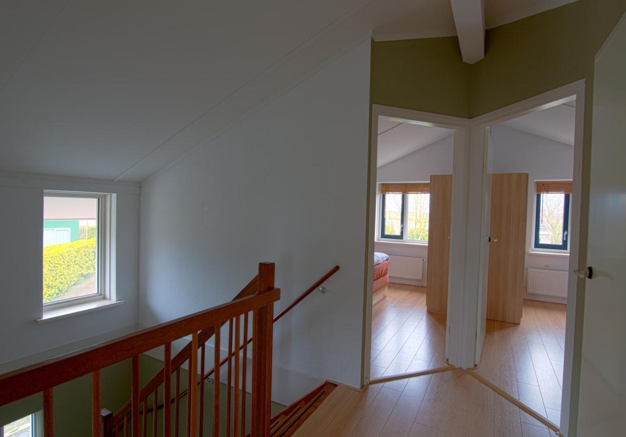 Luxus Familienvilla Mit Jacuzzi & Sauna Tzummarum Екстериор снимка