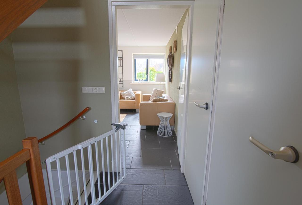 Luxus Familienvilla Mit Jacuzzi & Sauna Tzummarum Екстериор снимка